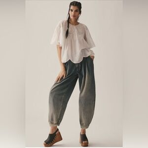 Pilcro Pleated High-Rise Balloon-leg Jeans